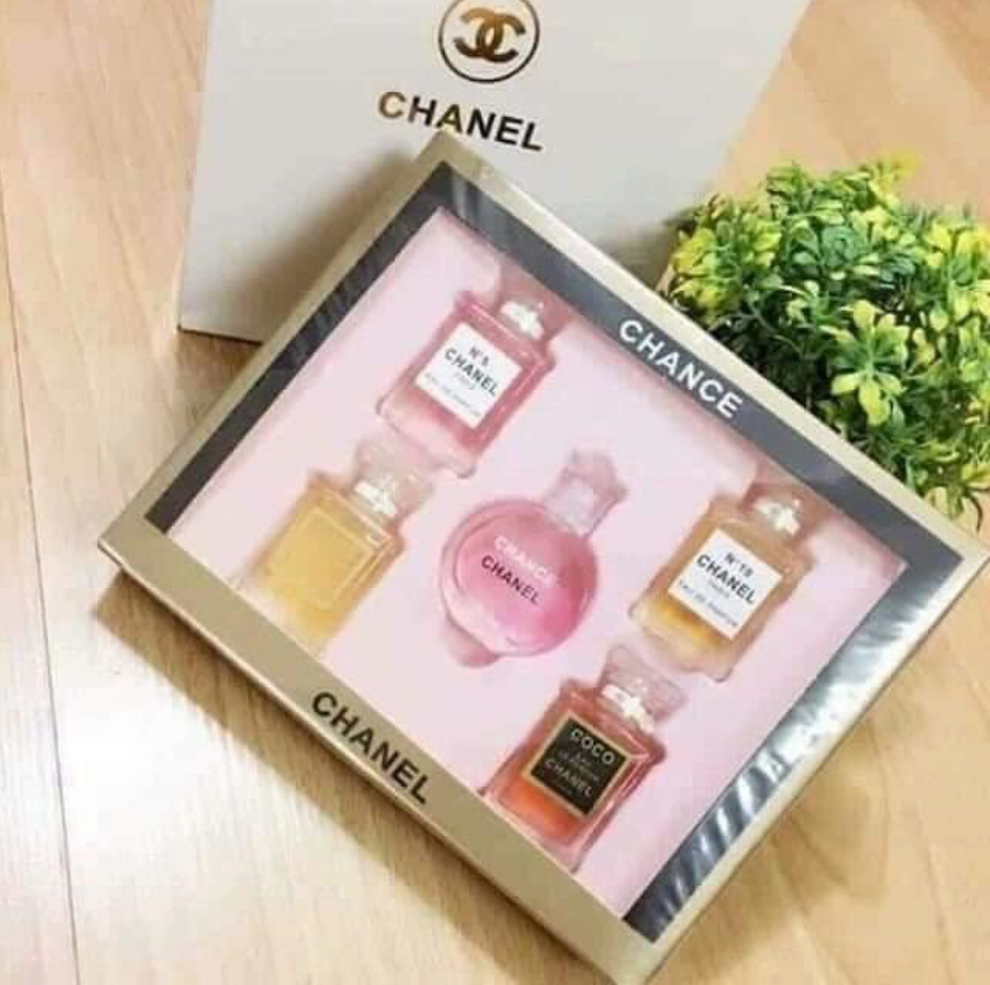 PREMIUM PERFUME SET 5 in 1